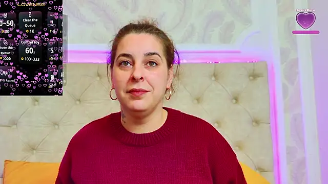 Snapshot of KarinaNoir chatting on February 13, 2026, 5:03 am KarinaNoir online show from February 13, 2026, 5:03 am