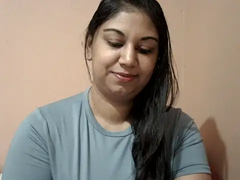 bellachow10 online show from March 16, 2026, 6:06 am