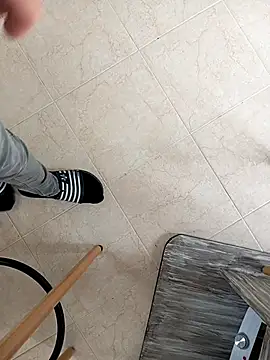 mickzizi online show from March 10, 2025, 8:15 am