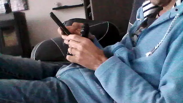 mickzizi online show from October 7, 2025, 8:00 am