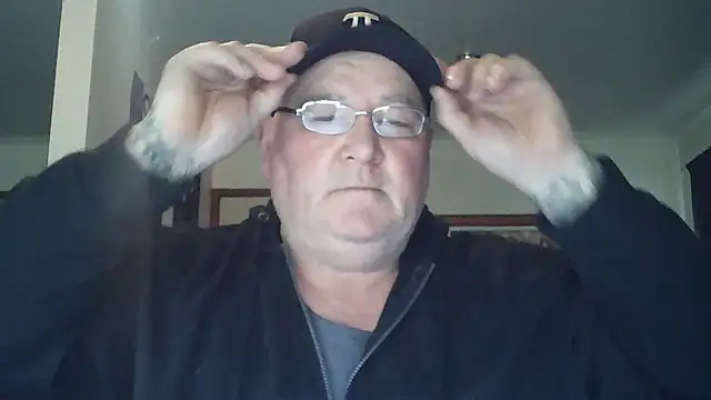 Snapshot of HOTANAL chatting on September 9, 2025, 11:26 pm HOTANAL online show from September 9, 2025, 11:26 pm