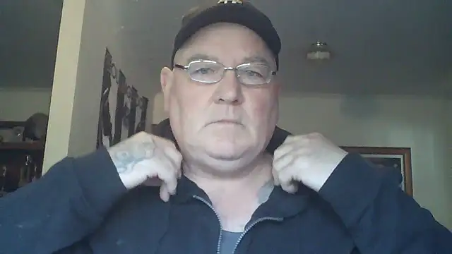 Snapshot of HOTANAL chatting on September 22, 2025, 10:23 pm HOTANAL online show from September 22, 2025, 10:23 pm