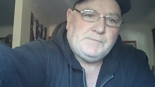 Snapshot of HOTANAL chatting on October 10, 2025, 10:09 pm HOTANAL online show from October 10, 2025, 10:09 pm