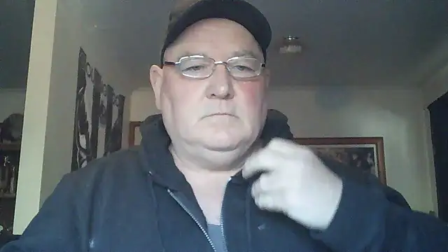 Snapshot of HOTANAL chatting on October 12, 2025, 9:47 pm HOTANAL online show from October 12, 2025, 9:47 pm