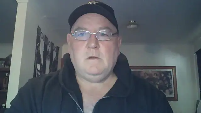 Snapshot of HOTANAL chatting on October 14, 2025, 10:32 pm HOTANAL online show from October 14, 2025, 10:32 pm