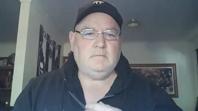 Snapshot of HOTANAL chatting on October 17, 2025, 10:12 pm HOTANAL online show from October 17, 2025, 10:12 pm