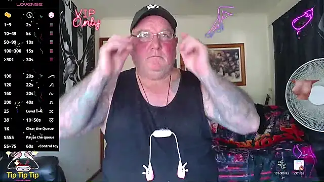 HOTANAL online show from April 17, 2026, 1:52 am