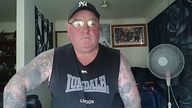 Snapshot of HOTANAL chatting on June 3, 2026, 2:14 am HOTANAL online show from June 3, 2026, 2:14 am