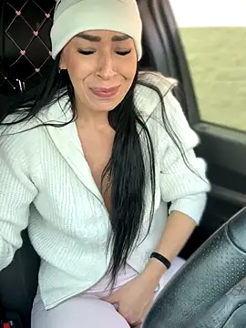 annablisss online show from December 14, 2025, 6:12 pm