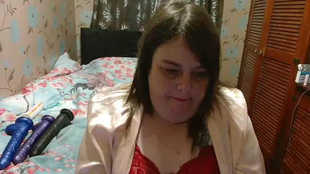 HouseWifeWhore Milf online show from December 19, 2025, 9:05 am