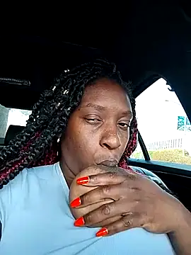 markquanna online show from October 3, 2025, 7:22 pm