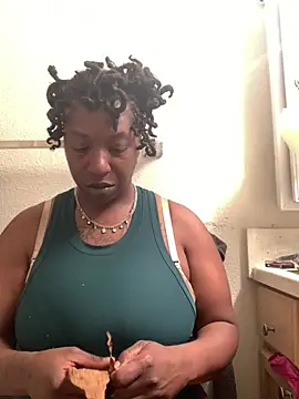 markquanna online show from April 4, 2026, 9:45 pm