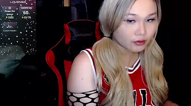 Snapshot of stacey_wills44 chatting on February 20, 2025, 7:52 pm stacey wills44 online show from February 20, 2025, 7:52 pm