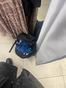 CrazzyChicks online show from March 26, 2026, 5:57 am