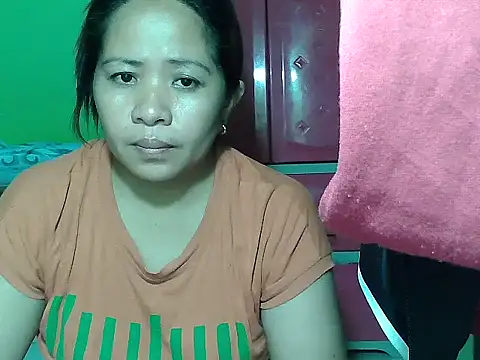 Snapshot of sweetlady_pinay chatting on September 23, 2025, 12:57 am sweetlady pinay online show from September 23, 2025, 12:57 am