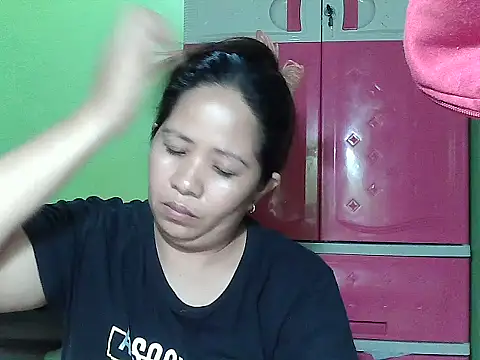 Snapshot of sweetlady_pinay chatting on September 28, 2025, 6:52 am sweetlady pinay online show from September 28, 2025, 6:52 am