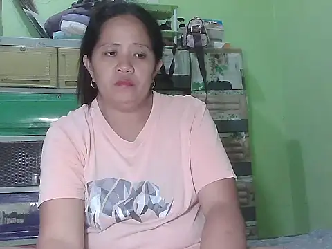 Snapshot of sweetlady_pinay chatting on March 25, 2026, 1:39 pm sweetlady pinay online show from March 25, 2026, 1:39 pm