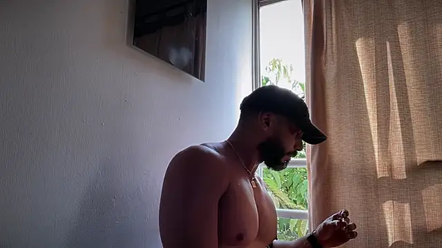 romeolovedark online show from February 19, 2026, 1:51 pm