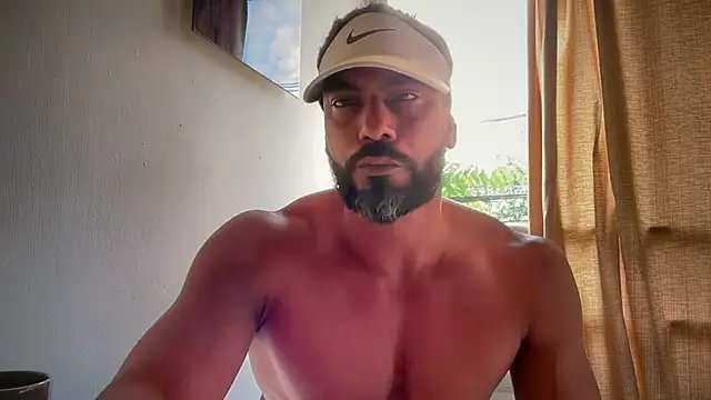 Snapshot of romeolovedark chatting on March 11, 2026, 2:56 pm romeolovedark online show from March 11, 2026, 2:56 pm