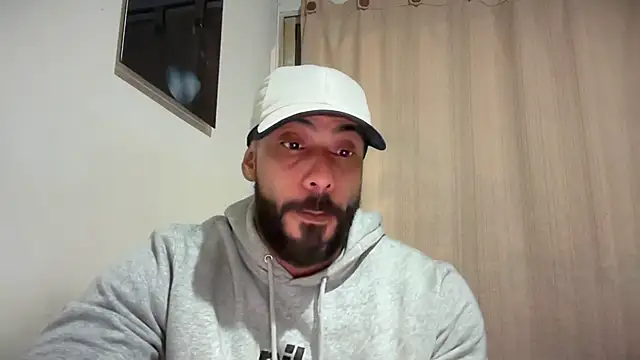 Snapshot of romeolovedark chatting on March 27, 2026, 5:57 am romeolovedark online show from March 27, 2026, 5:57 am