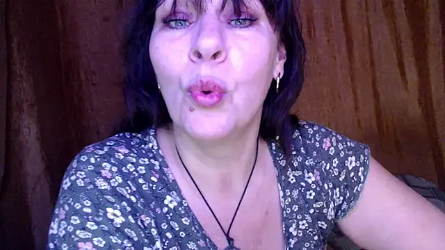 Snapshot of karina_ren_ chatting on February 7, 2025, 2:47 pm karina ren online show from February 7, 2025, 2:47 pm