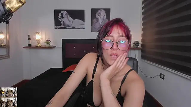 Mariana Joness online show from March 21, 2025, 6:38 am