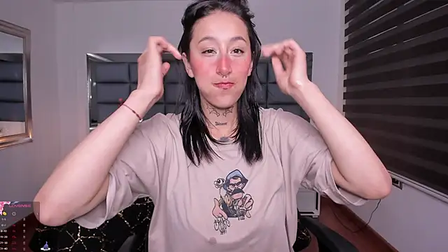 Mariana Joness online show from November 4, 2025, 1:38 am