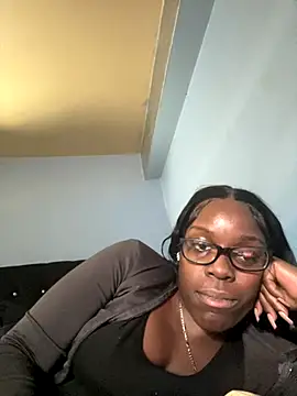 Snapshot of ChocolateBuns101 chatting on November 13, 2025, 8:30 pm ChocolateBuns101 online show from November 13, 2025, 8:30 pm