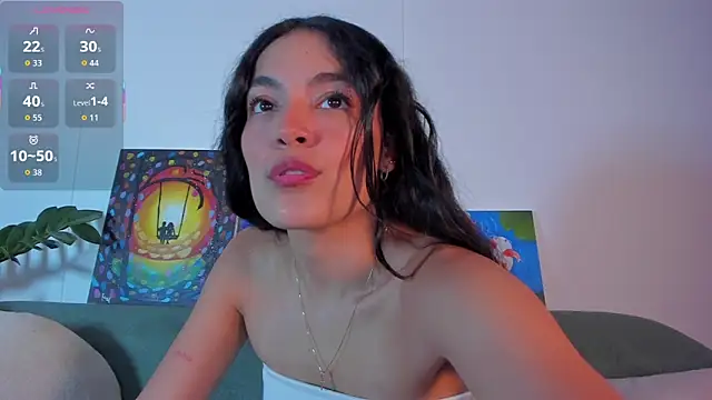 Snapshot of TIFFANYRUSSO chatting on October 21, 2025, 4:57 am TIFFANYRUSSO online show from October 21, 2025, 4:57 am