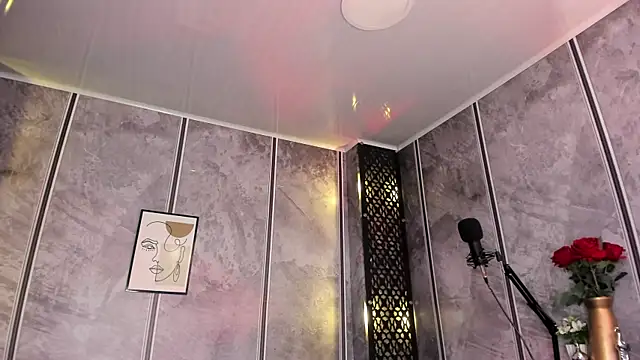 Amaraa Lewis online show from February 12, 2025, 12:12 pm