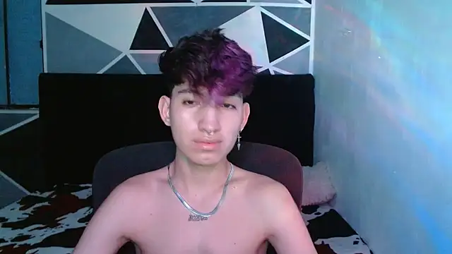 littlextreme online show from December 12, 2024, 4:48 am