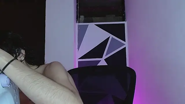 littlextreme online show from March 23, 2026, 1:42 am