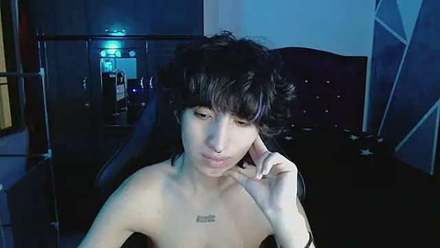 littlextreme online show from April 17, 2026, 4:04 am