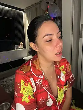 brianna 196 online show from December 11, 2024, 3:13 am