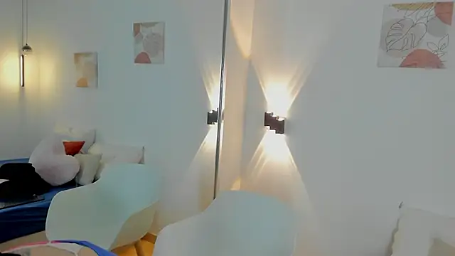 EmilySumer online show from February 15, 2026, 4:31 am