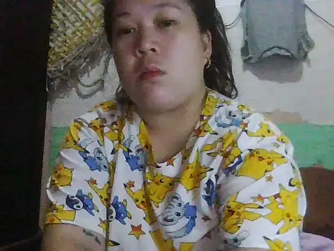 Snapshot of hotsexylyn chatting on October 24, 2025, 7:16 am hotsexylyn online show from October 24, 2025, 7:16 am