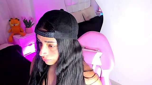 Snapshot of Kirara_22 chatting on December 15, 2025, 8:13 pm Kirara 22 online show from December 15, 2025, 8:13 pm