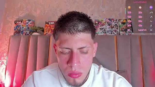 Snapshot of SebastianMaximoff chatting on September 26, 2025, 8:02 pm SebastianMaximoff online show from September 26, 2025, 8:02 pm