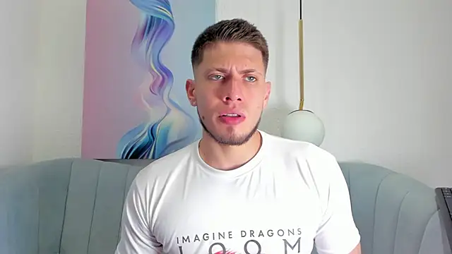 Snapshot of SebastianMaximoff chatting on October 18, 2025, 4:41 pm SebastianMaximoff online show from October 18, 2025, 4:41 pm
