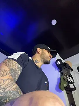 CamiloGray  online show from January 29, 2025, 1:07 pm