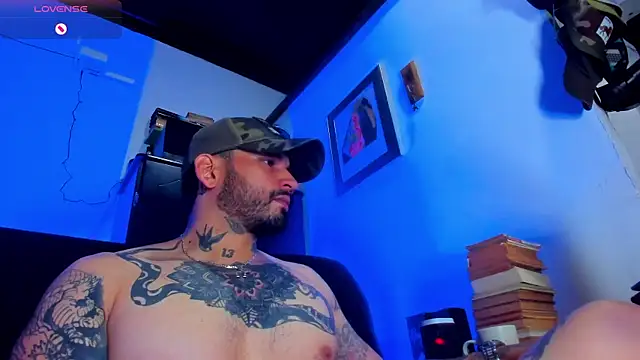 CamiloGray  online show from February 18, 2025, 1:22 pm