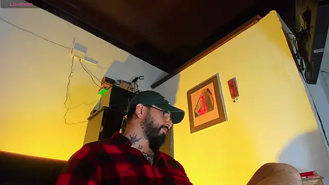 CamiloGray  online show from October 17, 2025, 3:25 pm