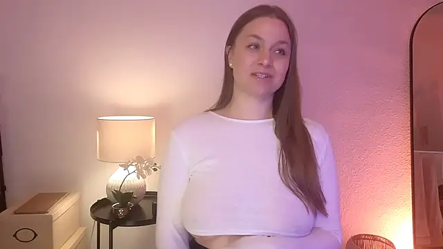 Snapshot of MilaFleur chatting on February 1, 2025, 3:18 pm MilaFleur online show from February 1, 2025, 3:18 pm