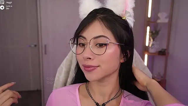 Gigi ohlala online show from October 3, 2025, 8:28 pm