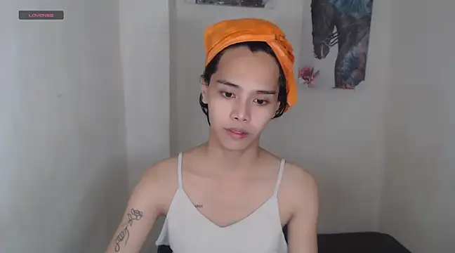 shecutie69 online show from February 21, 2025, 8:38 pm