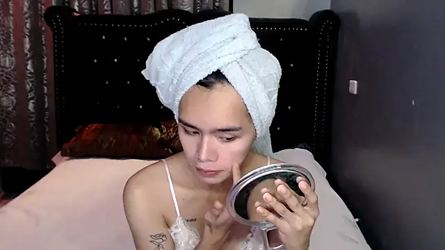 shecutie69 online show from September 19, 2025, 4:40 pm