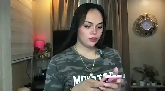 Snapshot of _MissKhimberlyXxx_ chatting on January 26, 2025, 7:42 am MissKhimberlyXxx online show from January 26, 2025, 7:42 am