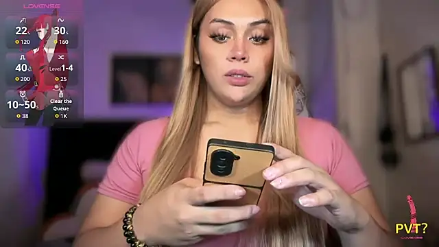 Snapshot of _MissKhimberlyXxx_ chatting on December 2, 2025, 6:14 pm MissKhimberlyXxx online show from December 2, 2025, 6:14 pm