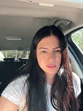 clairewntr online show from March 21, 2025, 11:55 am