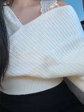 clairewntr online show from February 25, 2026, 12:59 pm